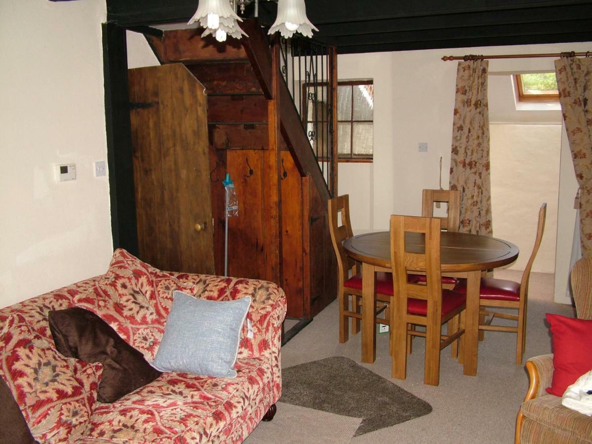 Geranium Cottage, ลอสท์วิธีล ภายนอก รูปภาพ
